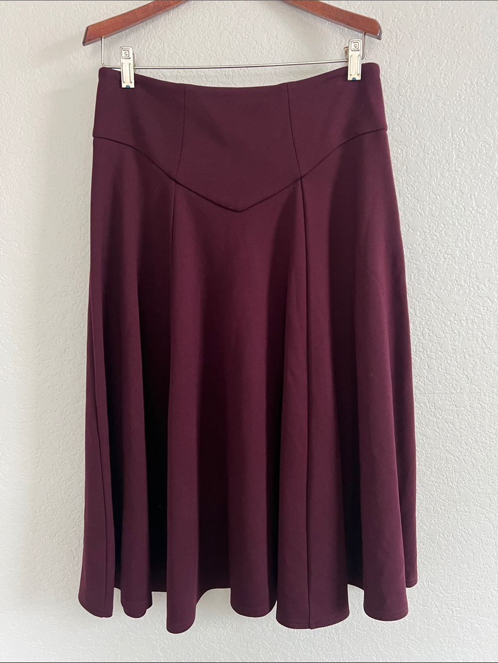 Anne Fontaine Burgundy Pavei Flare Midi Skirt - Size 42 (US 10) - Picture 3 of 11